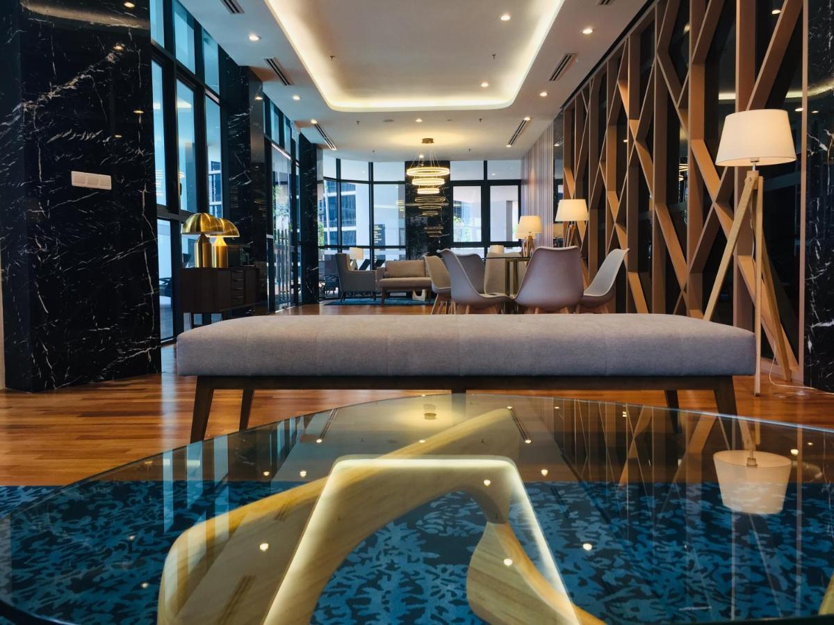 Klgateway Premium Residence Mid Valley Kuala Lumpur Exterior photo
